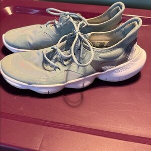 Nike Free Run Women's Mint Green Sneakers